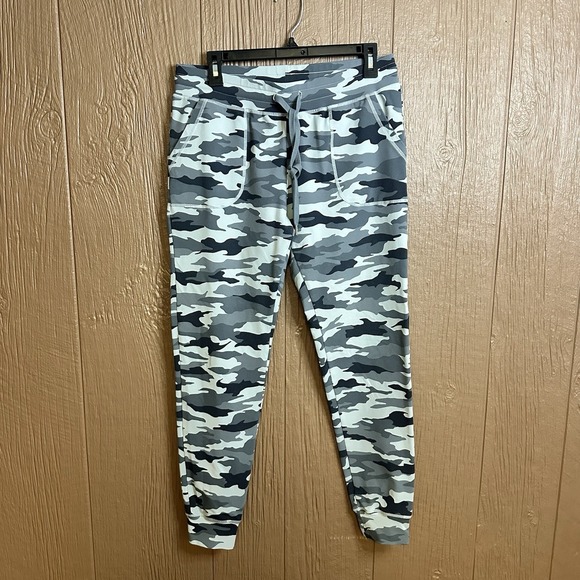 ZYIA Pants - Zyia Active Unwind Joggers Womens Size M Gray Camo Drawstring Stretch Athletic